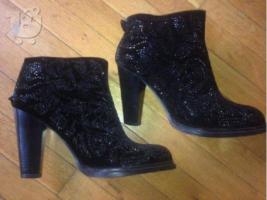 PoulaTo: ETTIENE AIGNER, ZARA