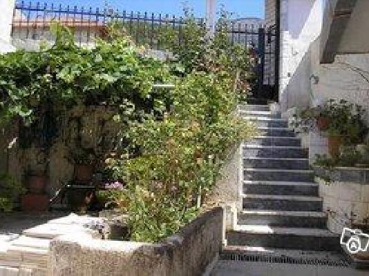 PoulaTo: ΚΥΠΑΡΙΣΣΙΑ ΑΝΩ ΠΟΛΗ