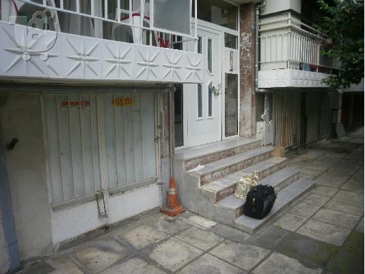 ΤΡΙΑΝΔΡΙΑ Φιλικής Εταιρείας 12, αποθήκη 13 τ.μ.