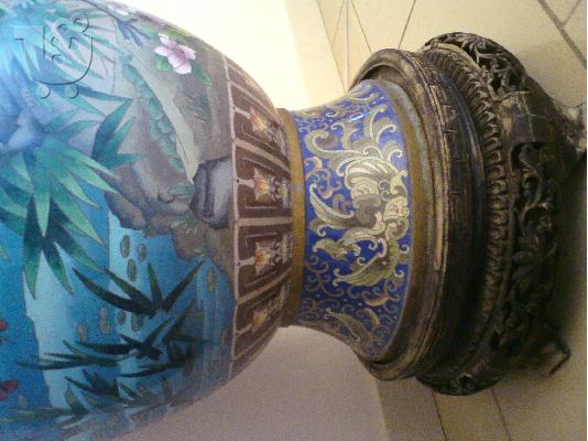 ANTIQUE CHINESE BRONZE VASE