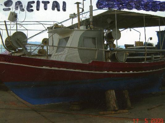 PoulaTo: τρεχαντήρι επαγγελματικό αλιευτικό