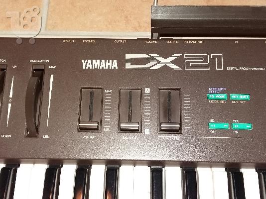 Yamaha dx21 synth