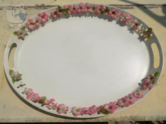 PoulaTo: δίσκος μεταλλικός σερβιρίσματος με λουλούδια